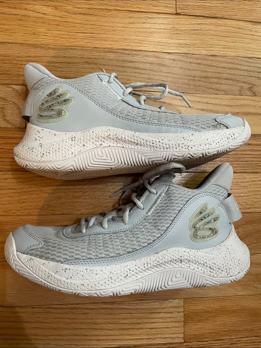 Under Armour, curry sneakers